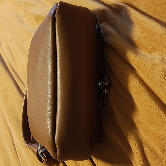 Handbag - Picture 3 of 3